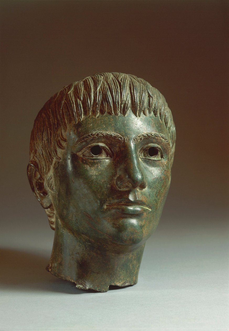 Egy fiatal bronz feje, Kr.e. 330 körül. alkotó: Etruscan