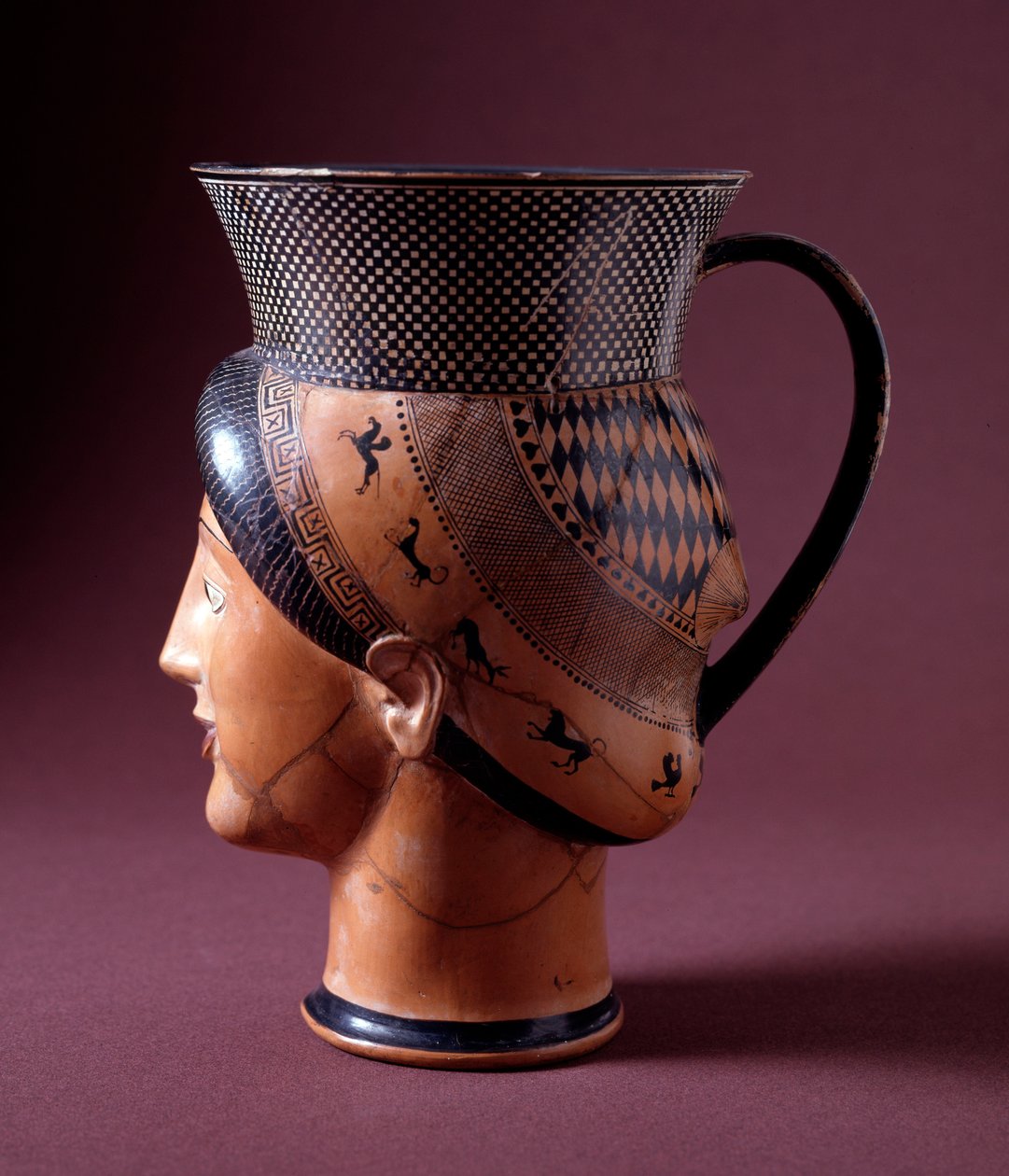 Etruszk civilizáció: agyagváza alkotó: Etruscan