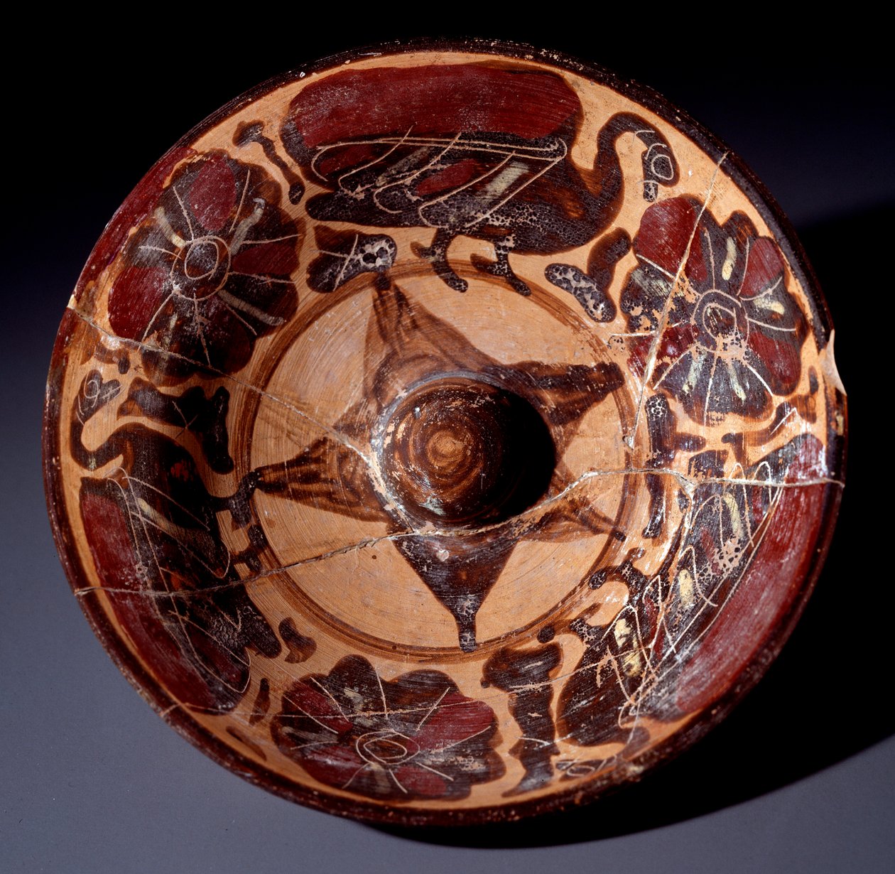 Etruszk civilizáció: phiale mesomphalos alkotó: Etruscan