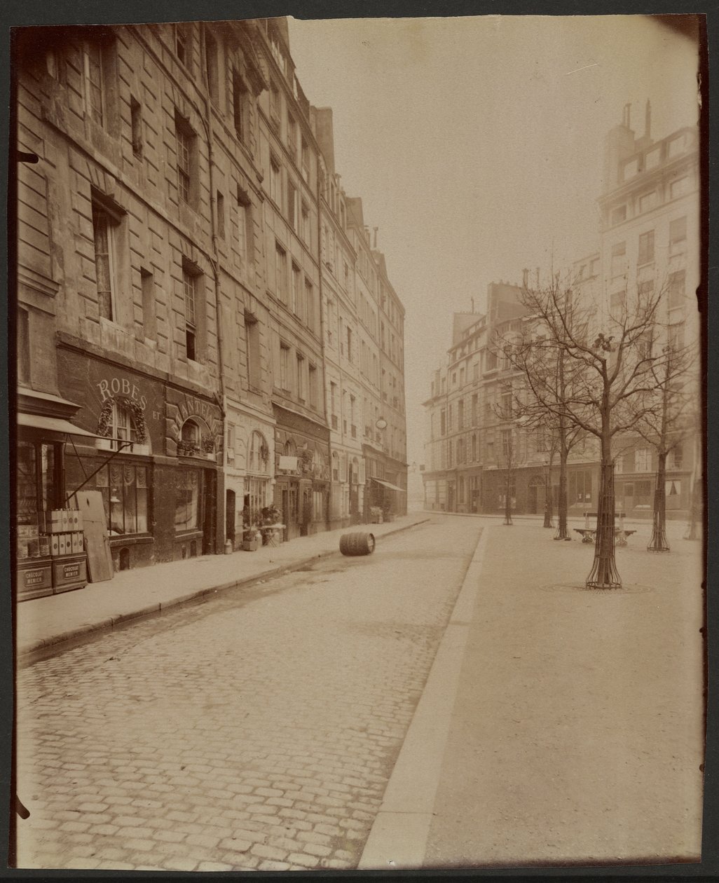 Place Dauphine alkotó: Eugène Atget