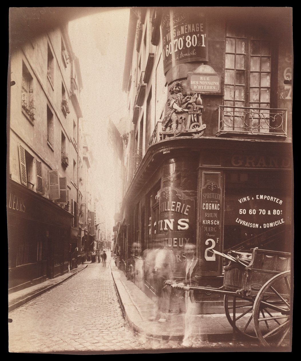 Rue des Nonnains alkotó: Eugène Atget