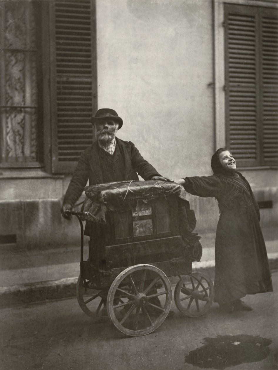 Utcai zenészek alkotó: Eugène Atget