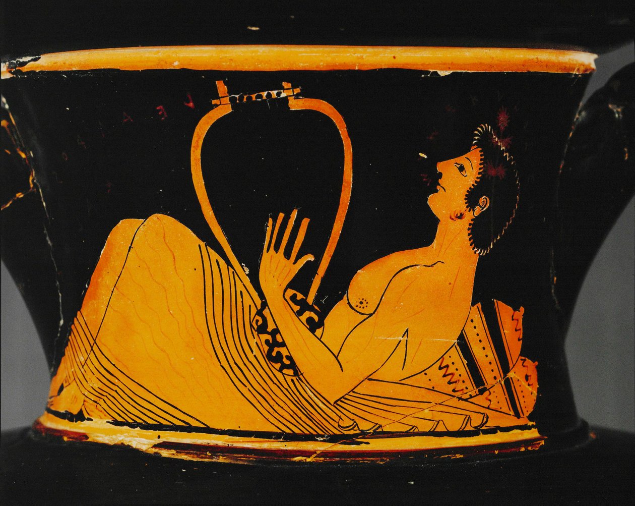Ephebe játszik a citharán ... alkotó: Euphronios