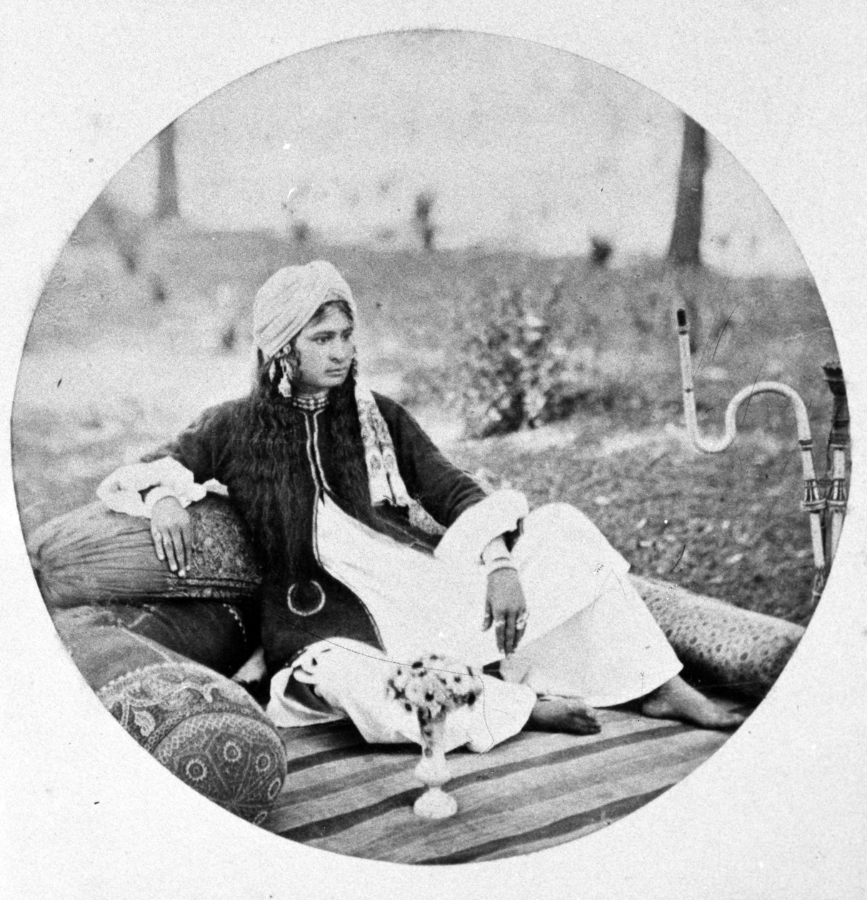 Egy Nautch lány portréja, 1860 körül alkotó: European Photographer