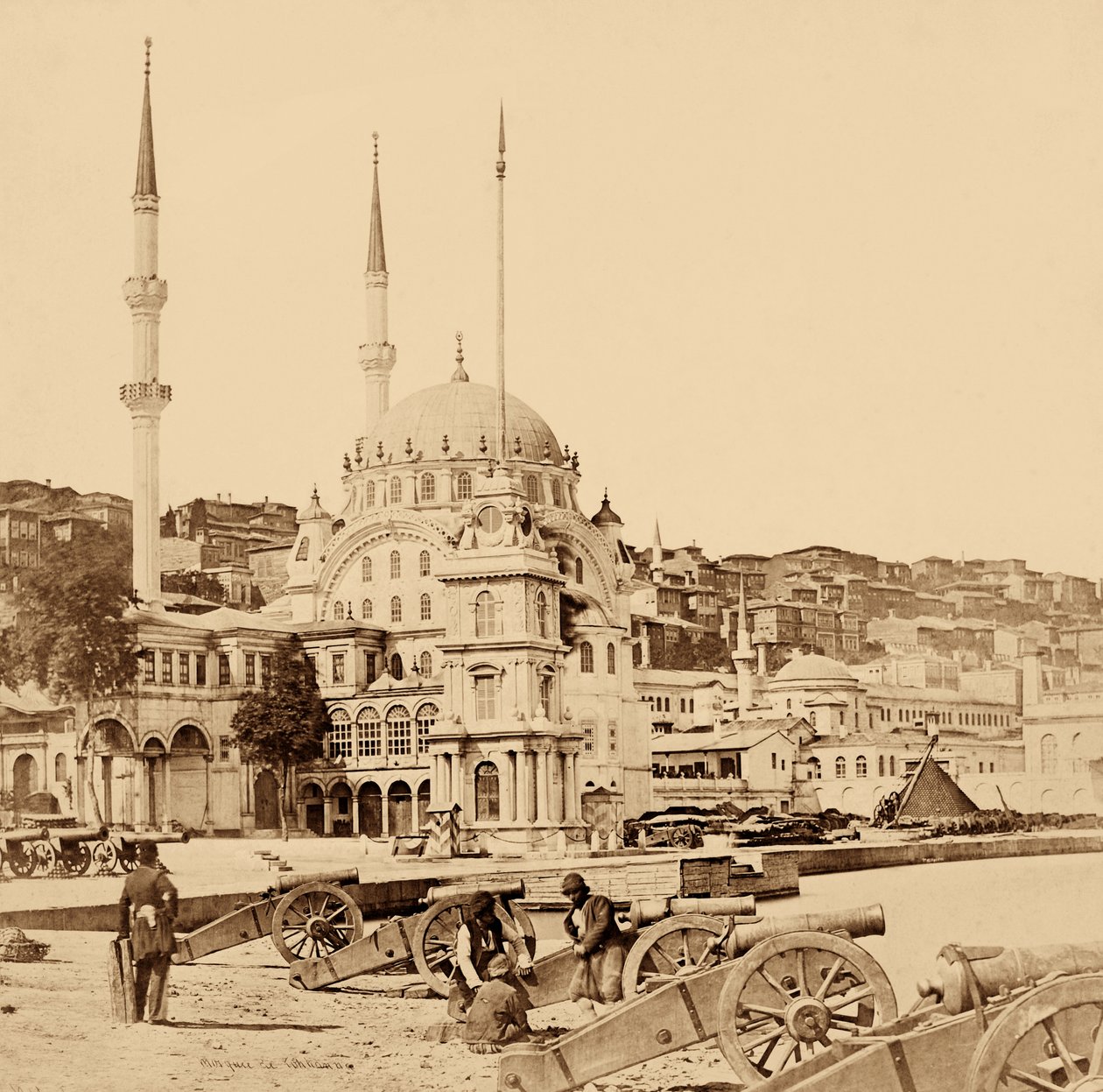 Tüzérségi és lőszerraktár, Isztambul, 1855 (szépia nyomat) alkotó: Felice Beato