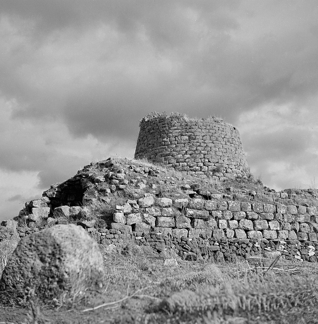 Nuraghe Santu Antine alkotó: Fosco Maraini