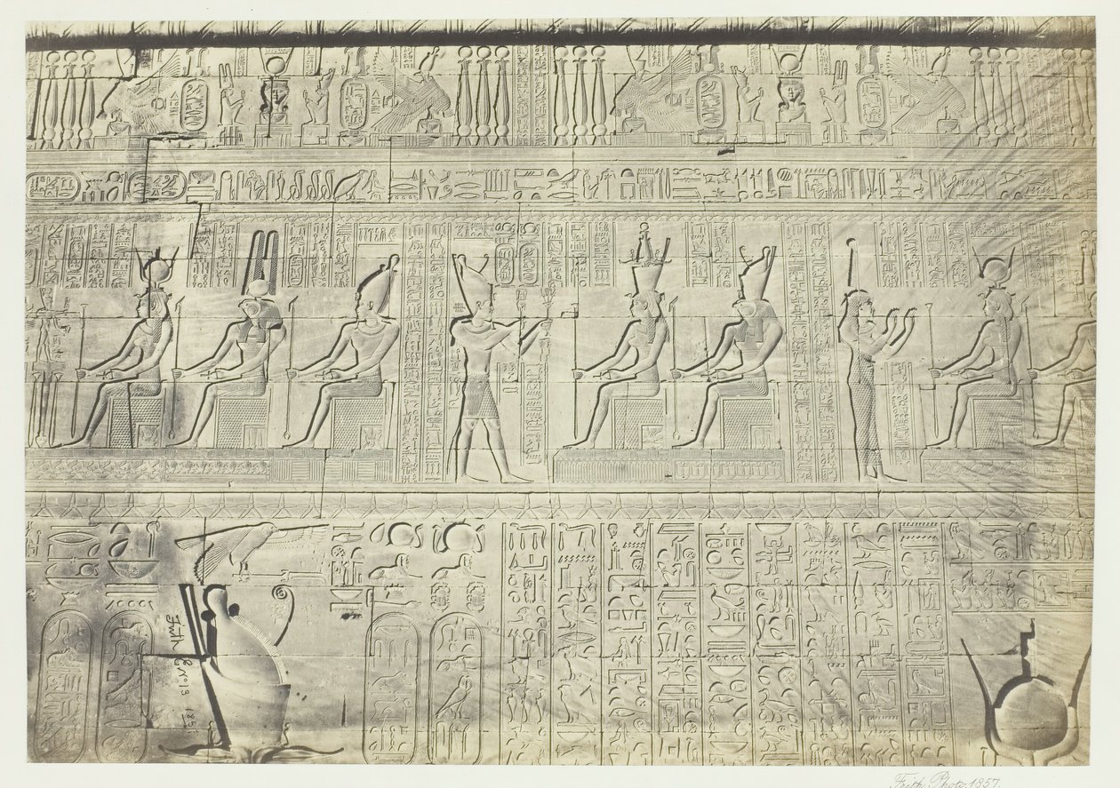 Szobrok a külső falról, Dendera, 1857. alkotó: Francis Frith