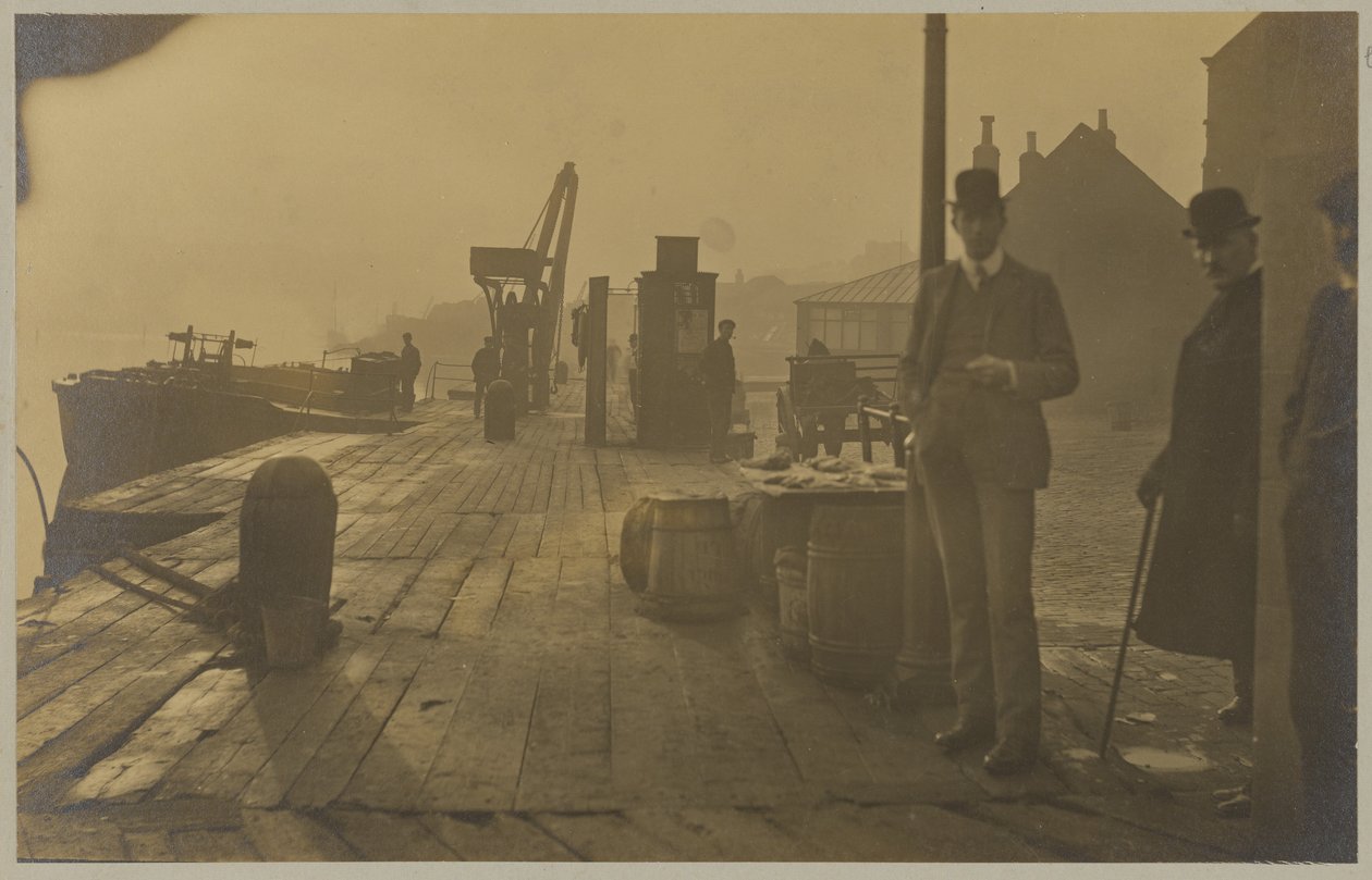 [Whitby kikötői] alkotó: Frank Meadow Sutcliffe