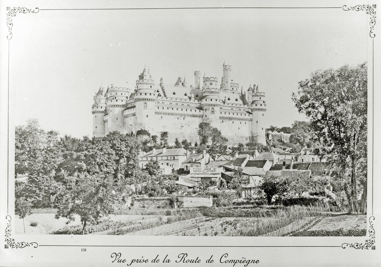 Château de Pierrefonds Viollet-le-Duc restaurálása után alkotó: French Photographer