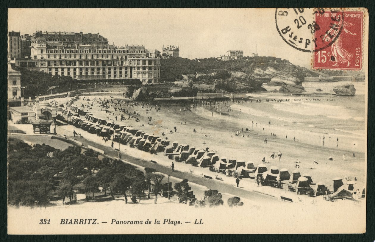 A Biarritz Grande Plage-ját ábrázoló képeslap, 1900 körül alkotó: French Photographer