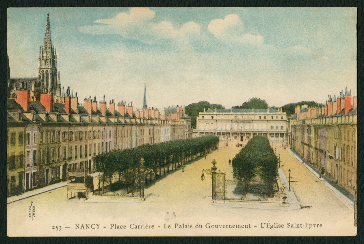 Képeslap, amely a Square de La Carriere-t, a Palais du Gouvernement-t és a Saint-Epvre-templomot ábrázolja Nancyban, Franciaországban, 1920 körül (színes fekete-fehér fotó) alkotó: French Photographer