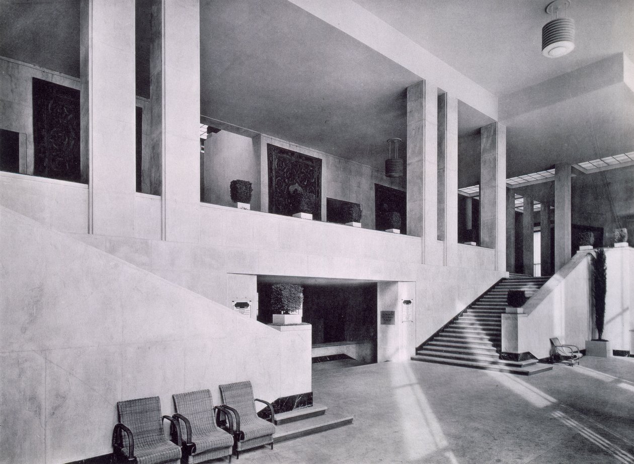 A Modern Művészetek Múzeuma a Párizsi Nemzetközi Kiállításon, 1937 alkotó: French Photographer
