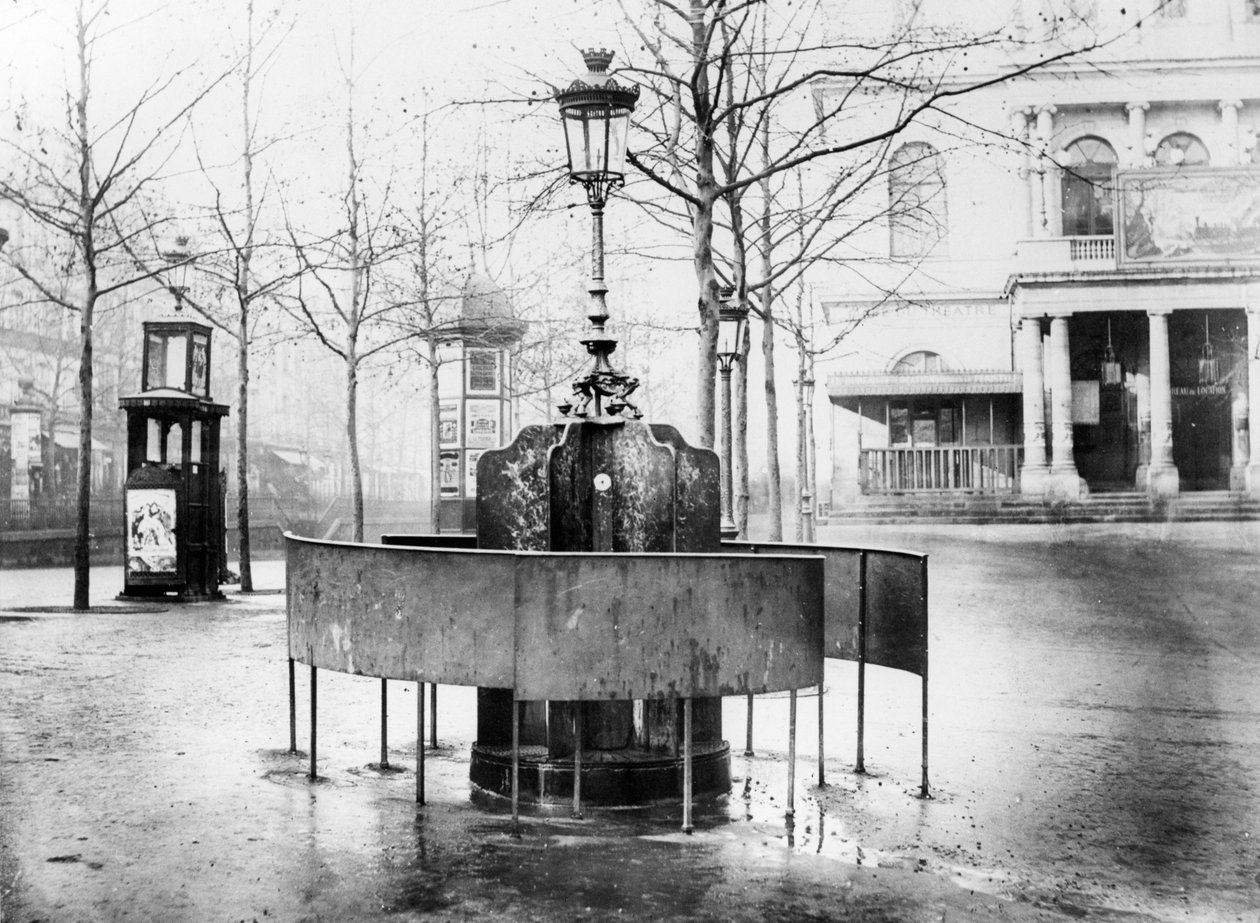 Vespasienne (nyilvános piszoár) a Grands Boulevards-on, Párizs, 1900 körül alkotó: French Photographer