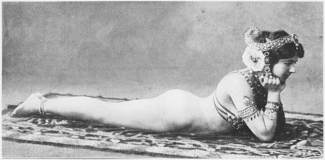 Mata Hari, 1905 körül alkotó: French Photographer