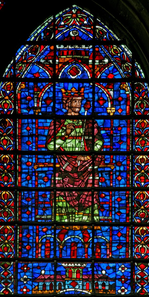 Királyt ábrázoló w127-es ablak (felső ábra). alkotó: French School