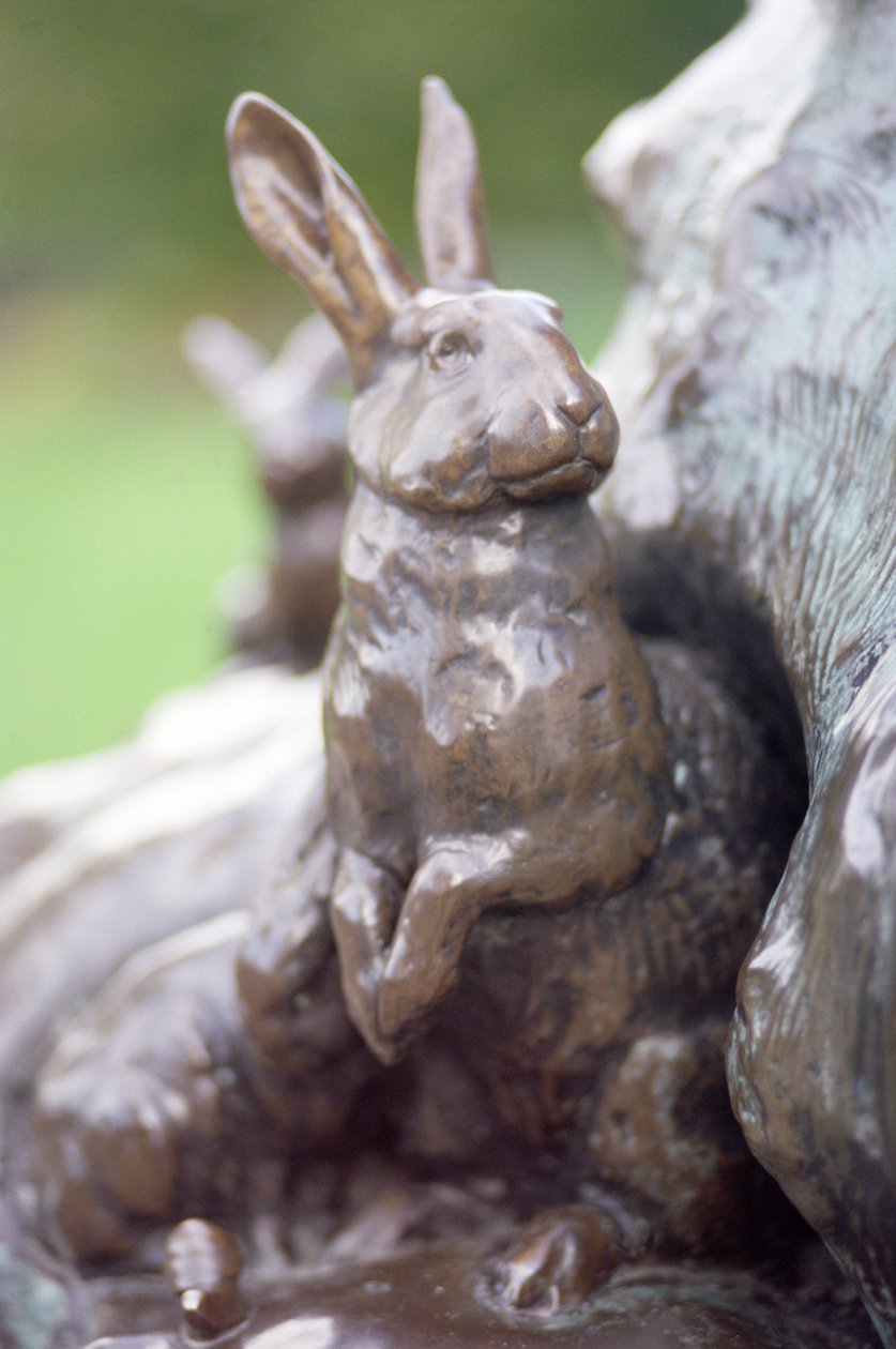 Nyúl, részlet Pán Péter szobrából, 1912 (bronz) alkotó: George James Frampton