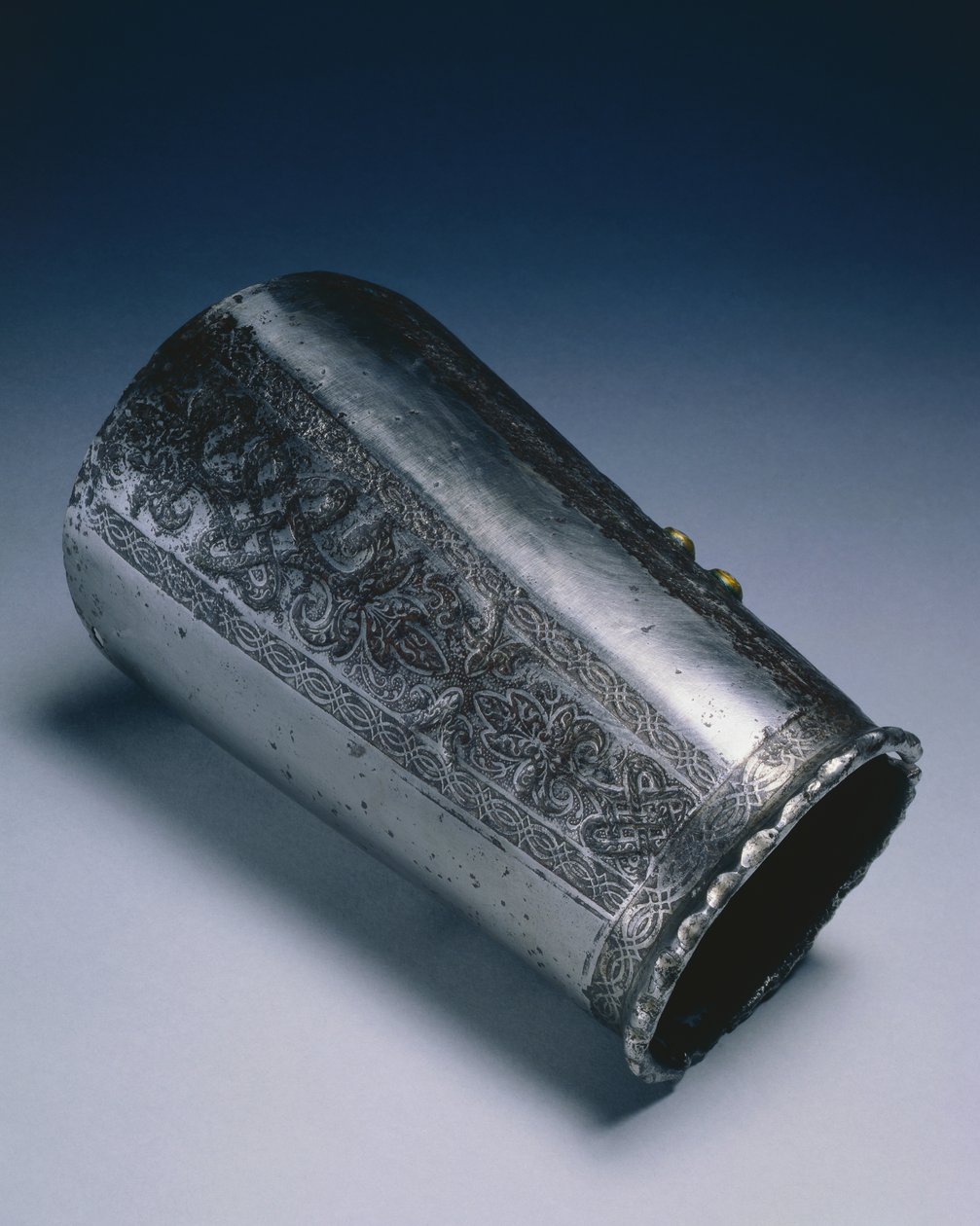 Vambrace, 1560 körül (acél) alkotó: German School