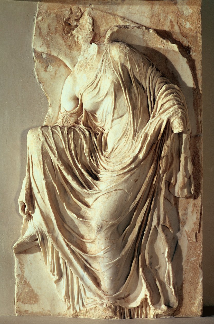 Athena Nike megigazítja a szandálját, ie 420-420 körül (márvány) alkotó: Greek