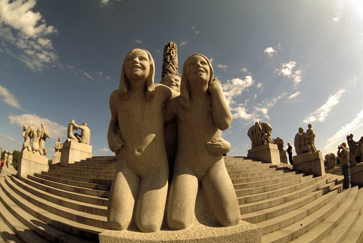 Vigeland szobor, Frognerparken, Oslo, Norvégia, Európa alkotó: Gustav Vigeland