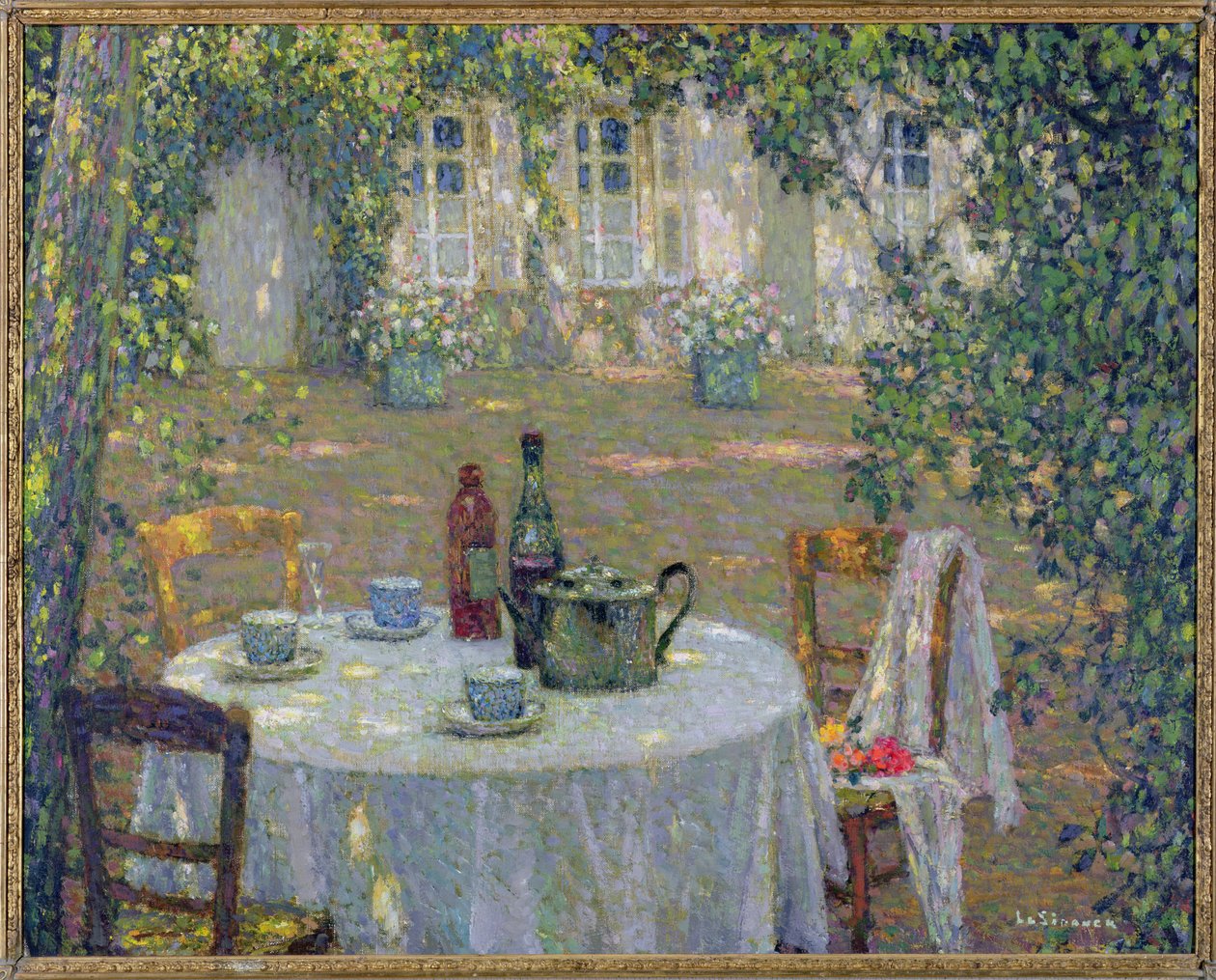 Az asztal a napban a kertben, Gerberoy, 1911 körül alkotó: Henri Eugene Augustin Le Sidaner