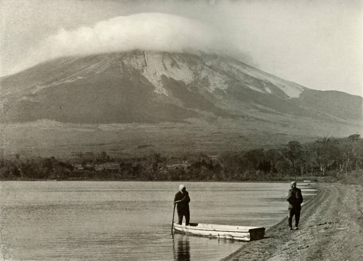 Fuji a Háromnapos Hold-tóból, 1910. alkotó: Herbert Ponting