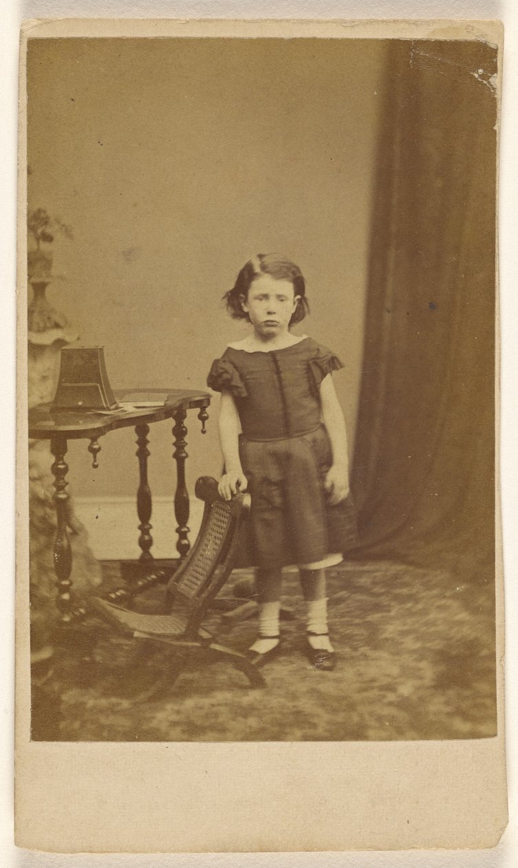 D.A. Totter [kislány, áll] alkotó: I. Clarke