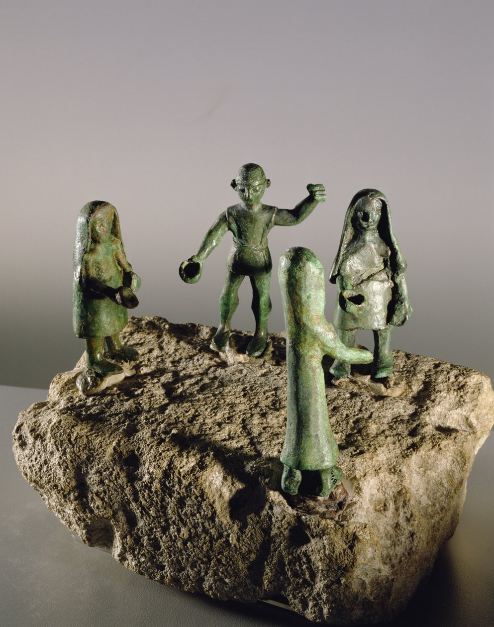 A bűntudat fogadalmi szentélye (bronz) alkotó: Iron Age