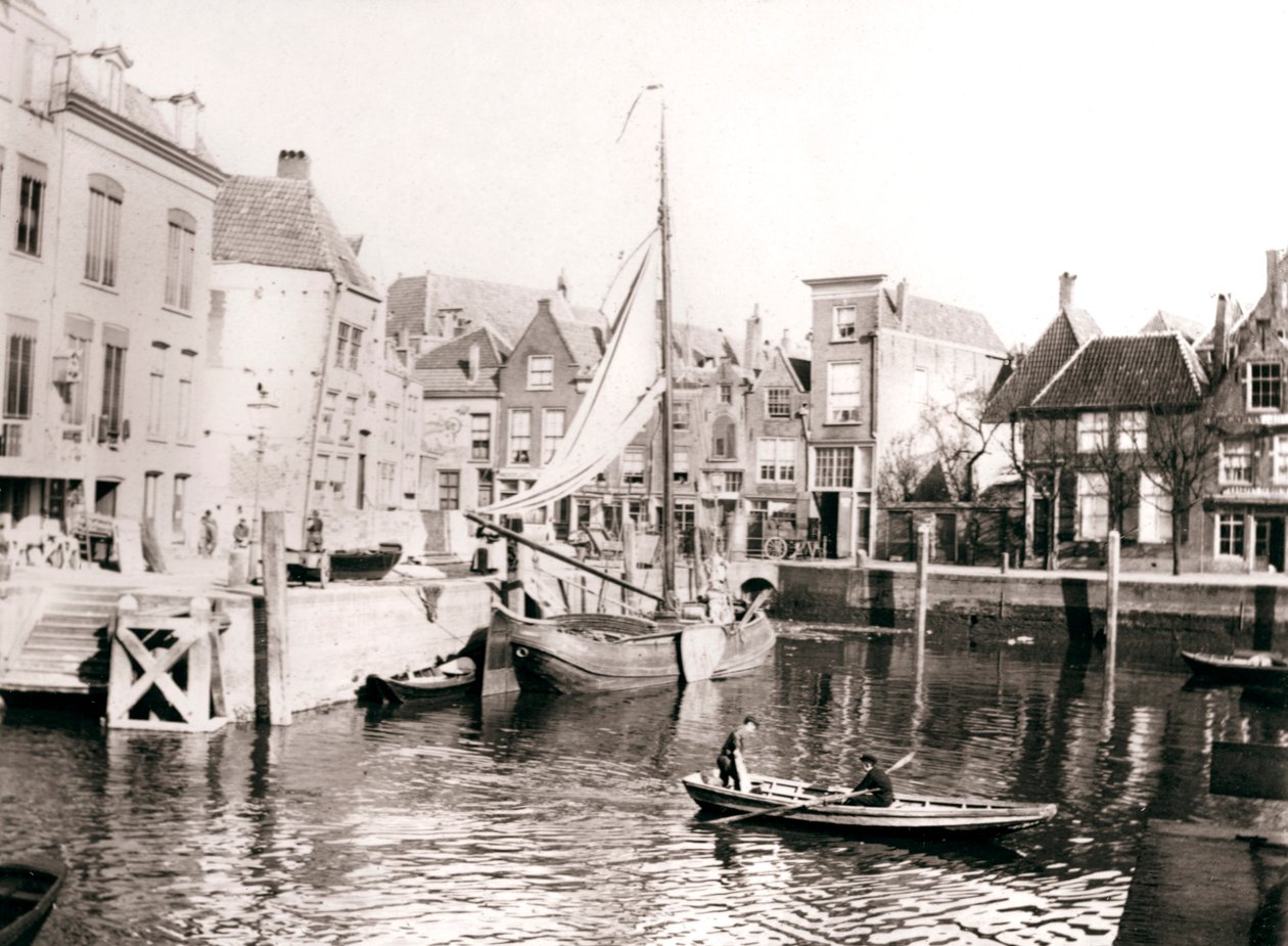 Canal yard, Dordrecht, Hollandia, 1898. alkotó: James Batkin