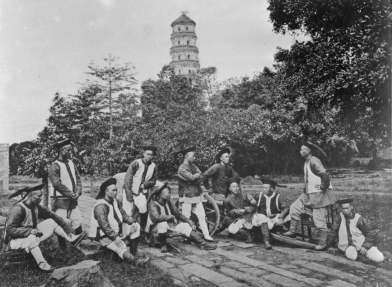 Sir D.B Robertson honvédsége, brit konzulátus, Kanton, 1872 alkotó: John Thomson