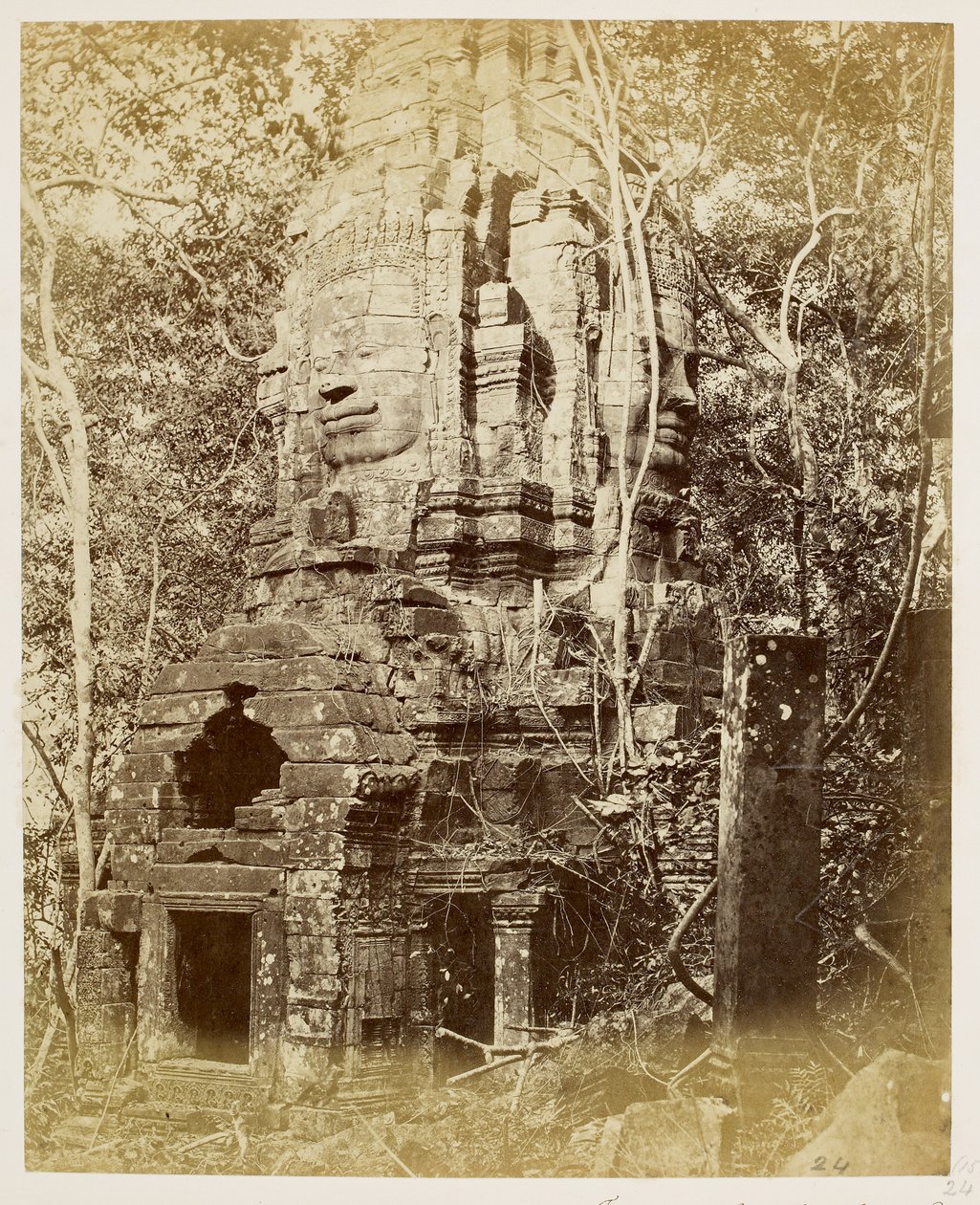 A Bayon templom, Angkor Thom alkotó: John Thomson