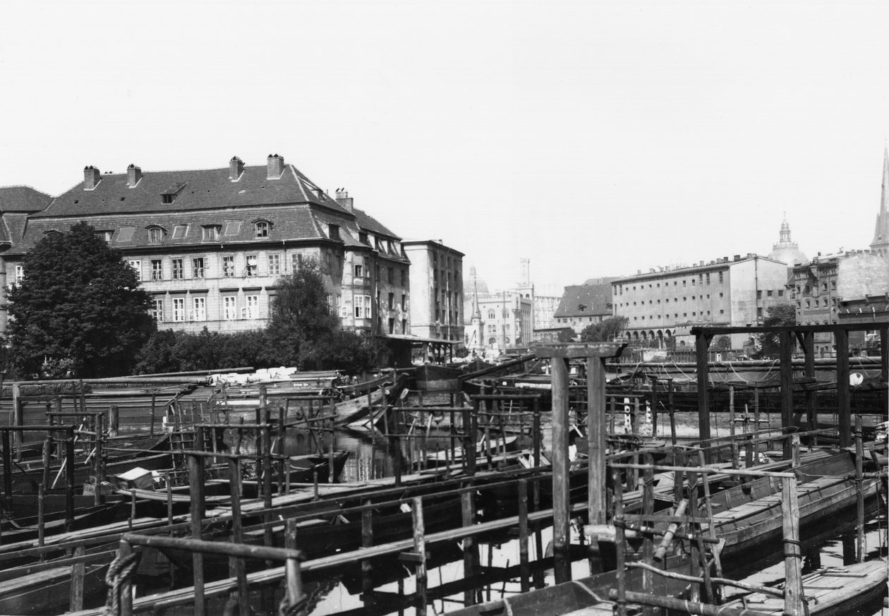 Kilátás a "Fischerinsel"-ről, Berlin, 1910 körül alkotó: Jousset