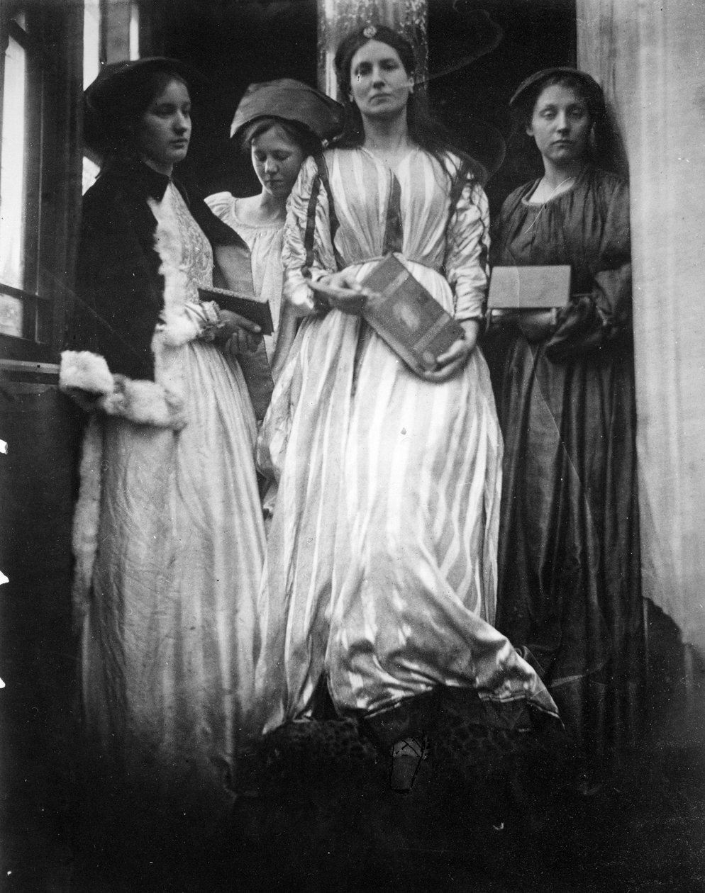 Illusztráció A hercegnőhöz, Alfred, Lord Tennyson, 1875 (albumnyomat) alkotó: Julia Margaret Cameron