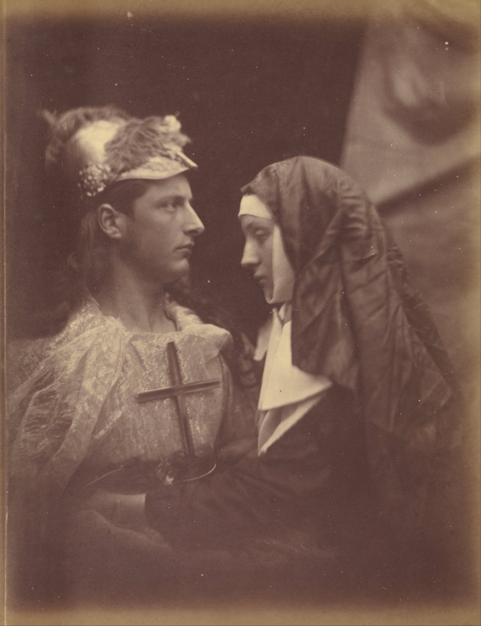 Sir Galahad és A sápadt apáca alkotó: Julia Margaret Cameron