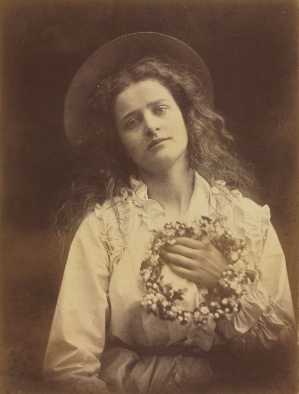 Május királynője, 1875. alkotó: Julia Margaret Cameron