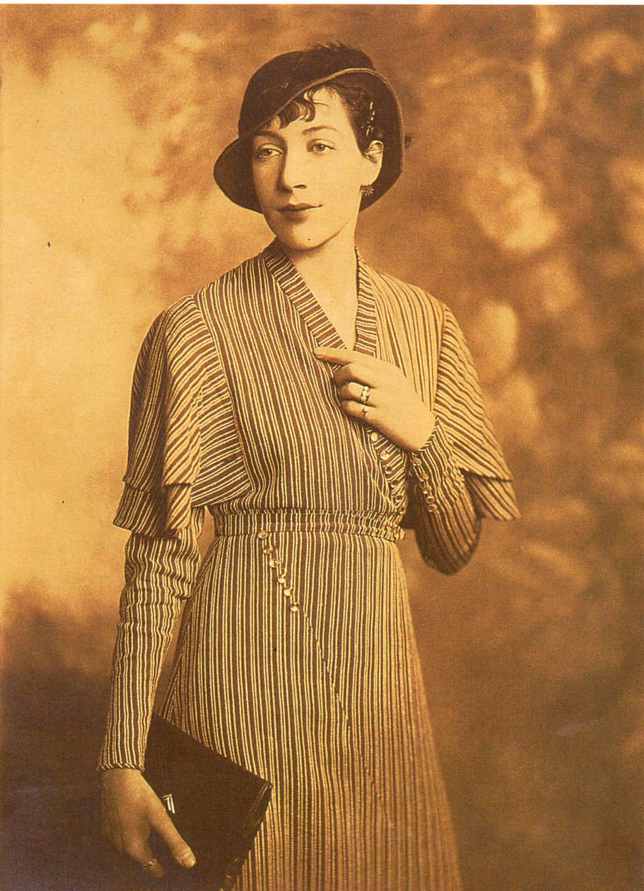 Doris Langley-Levy Moore, 1933 körül alkotó: Lafayette Studio
