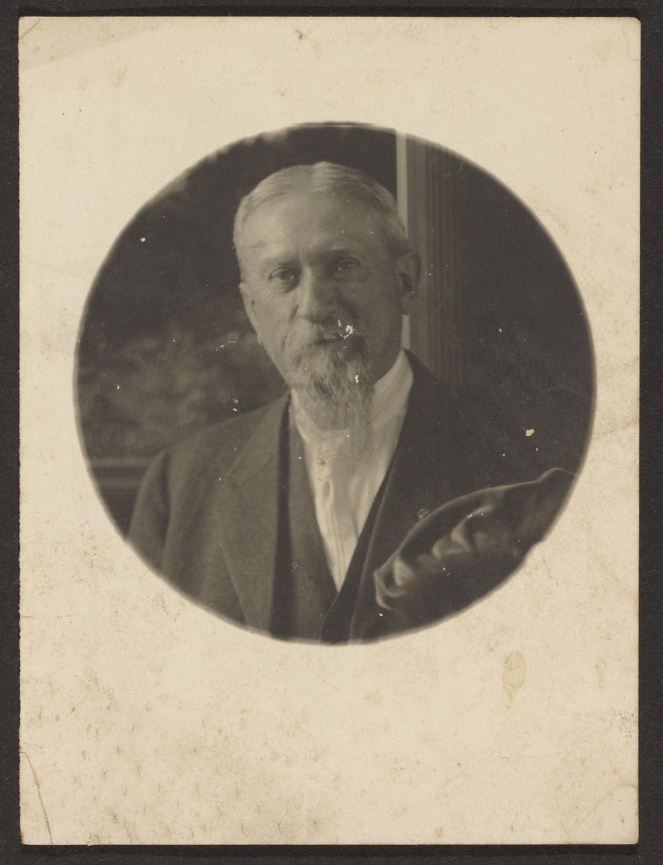[Hosszú szakállú férfi] alkotó: Louis Fleckenstein