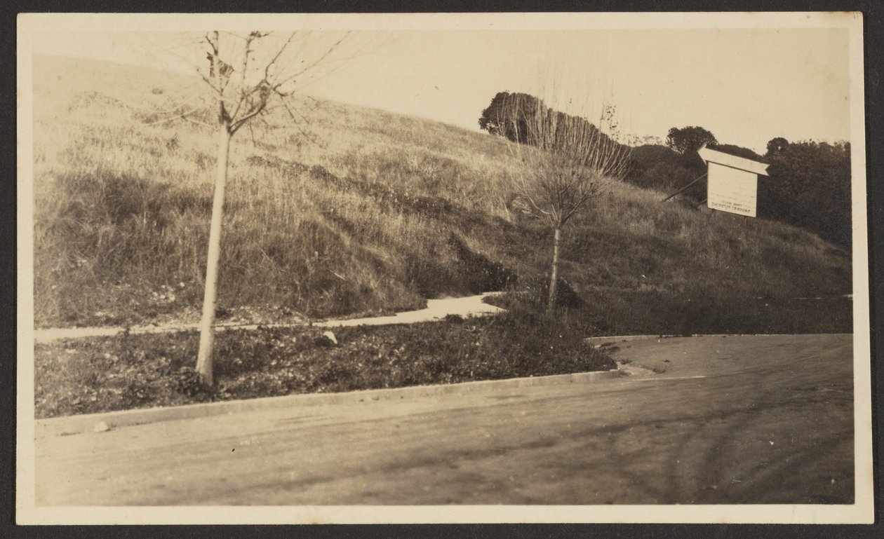 Thousand Oaks alkotó: Louis Fleckenstein