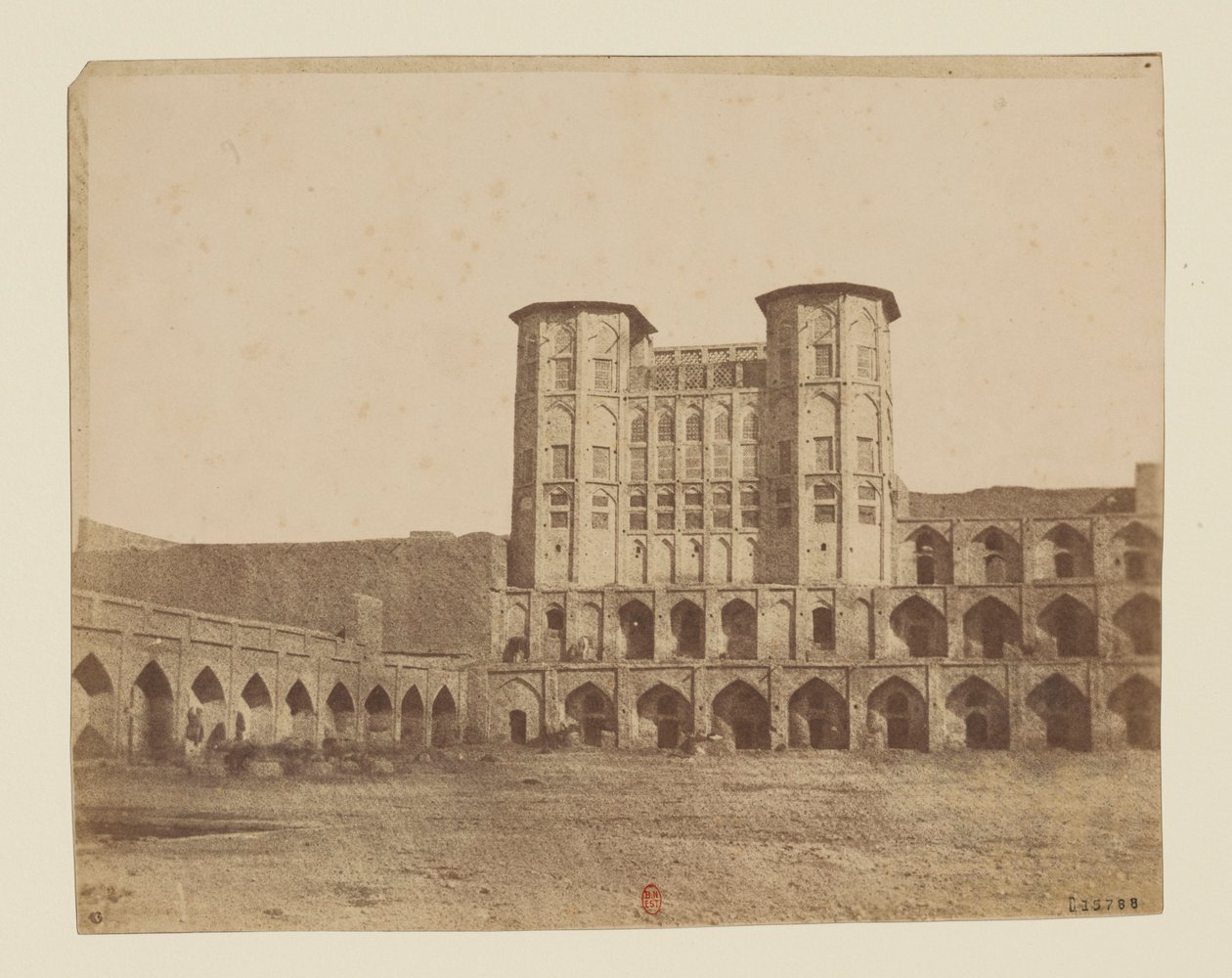 Karmanshah, Palota alkotó: Luigi Pesce