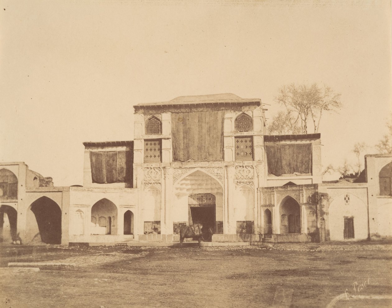 [The Sublime Porte, Teherán, Irán], 1840-60-as évek. alkotó: Luigi Pesce