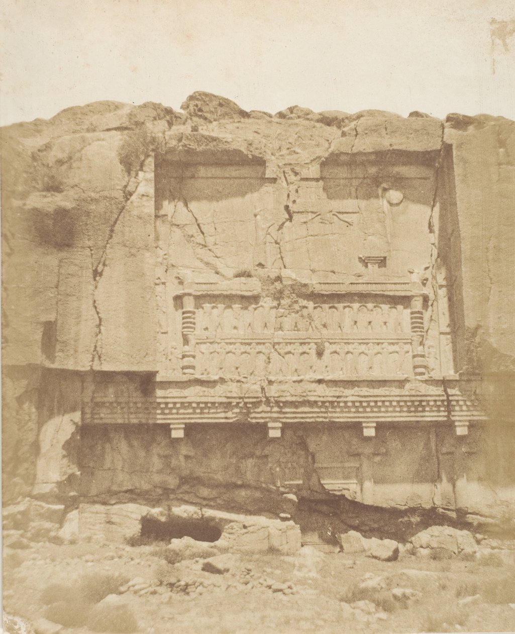 Sziklasír Perszepolisban, 1858. alkotó: Luigi Pesce