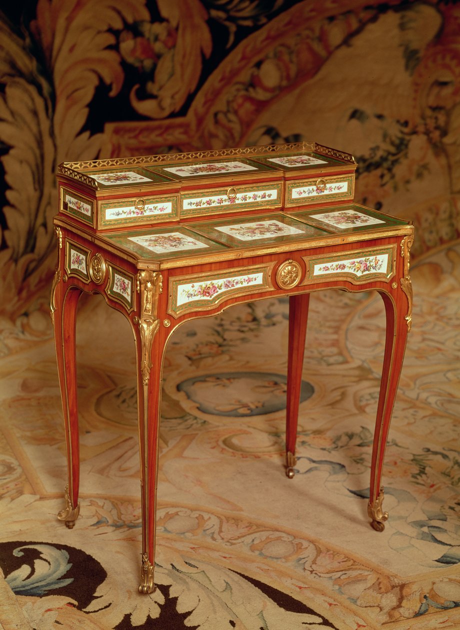 Női íróasztal Sevres porcelán panelekkel, 1766 (fa és porcelán) alkotó: Martin Carlin