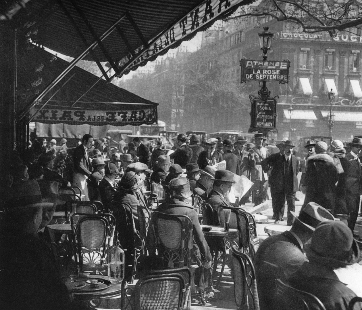 Cafe de la Paix, Párizs, 1937 alkotó: Martin Hurlimann