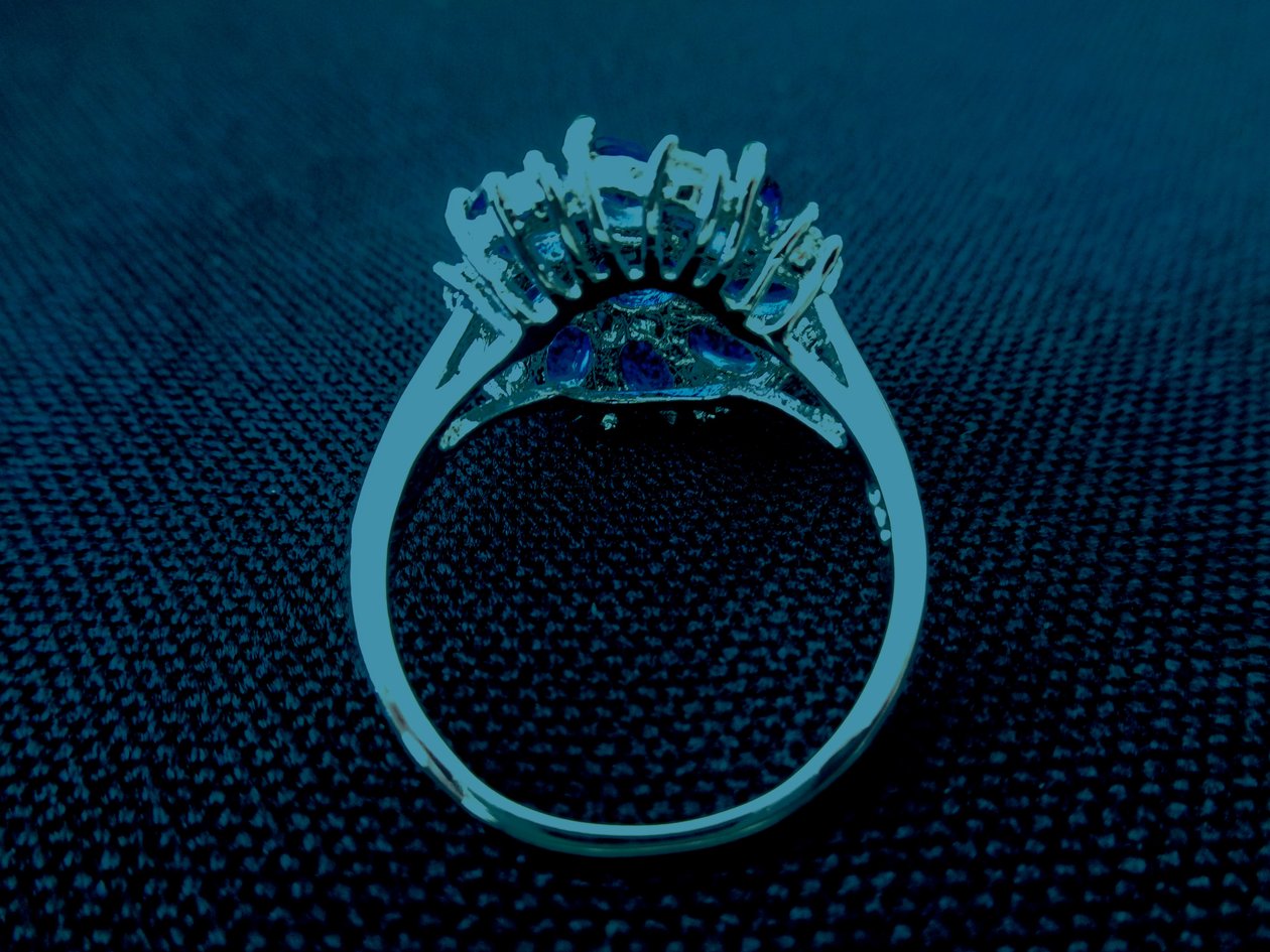 Ring alkotó: Martina Konitzky