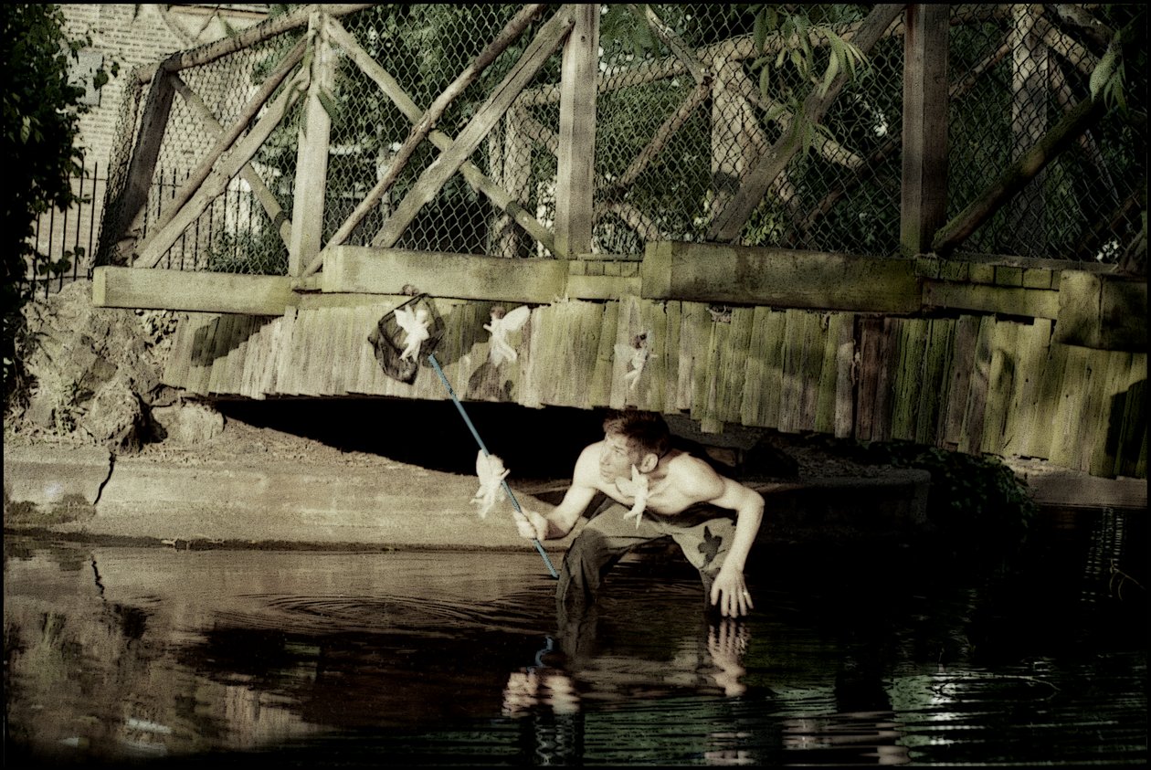 Tündérek elkapása 1 alkotó: Mat Collishaw