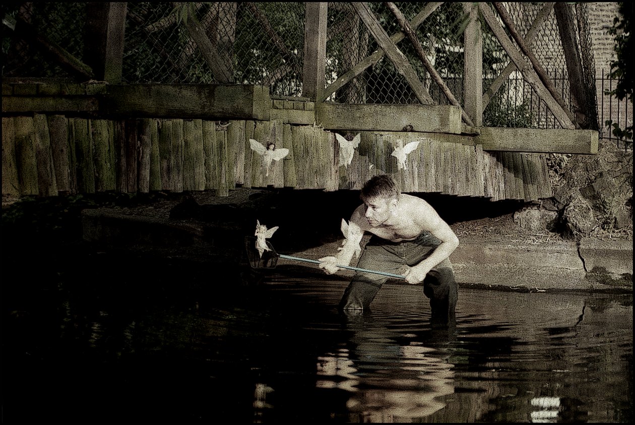 Tündérek elkapása 4 alkotó: Mat Collishaw