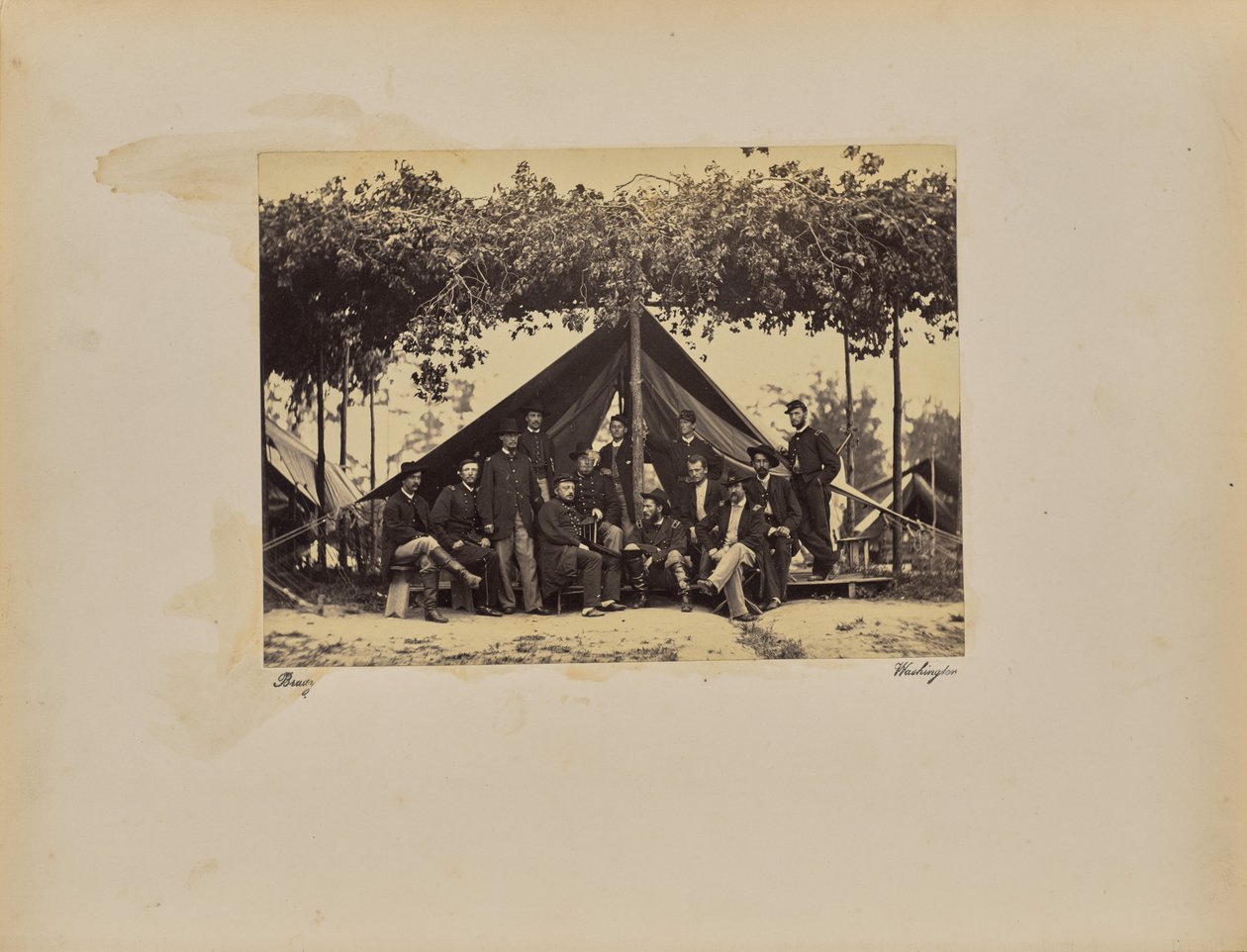Butler és a személyzet alkotó: Mathew B. Brady