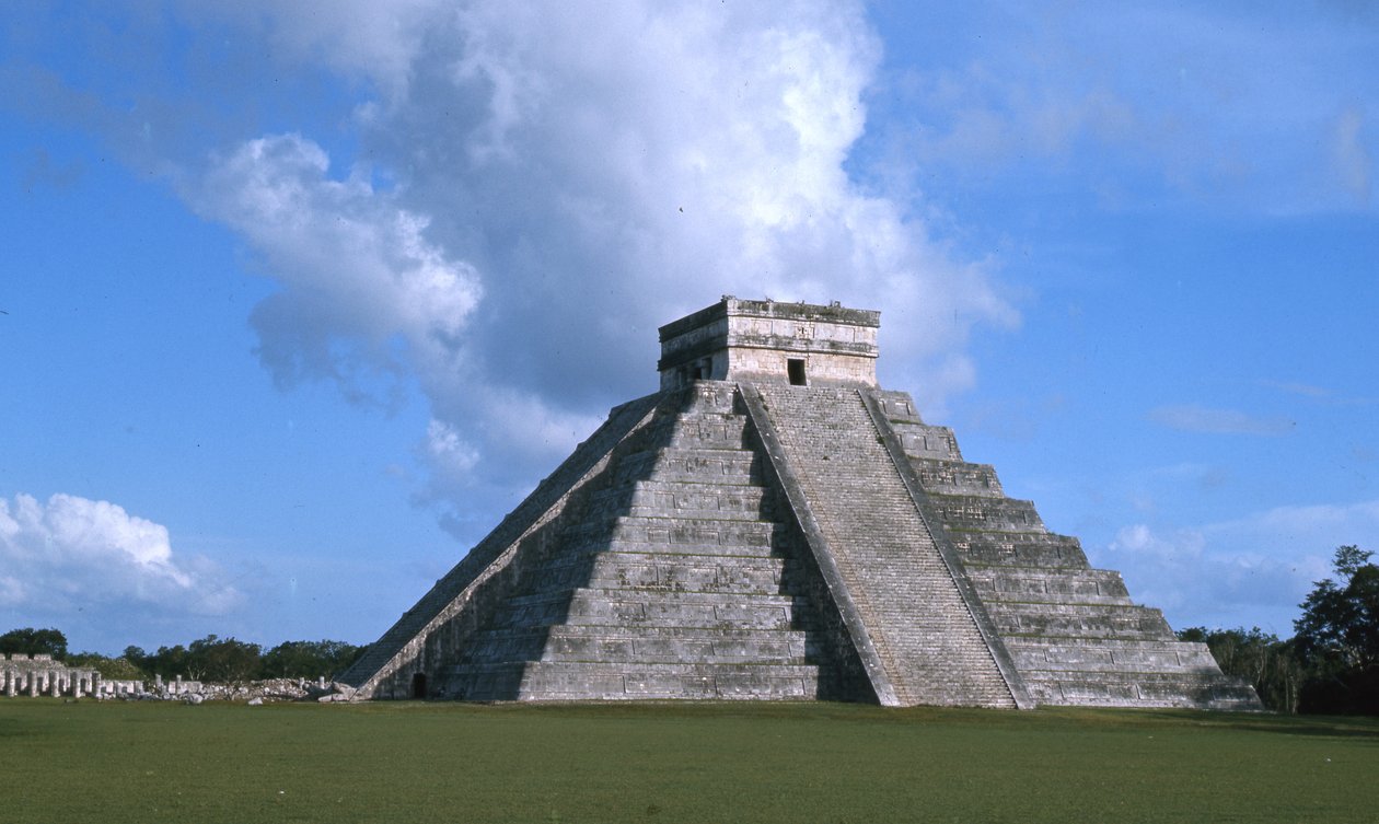 El Castillo, napéjegyenlőség Chichen Itzában, a klasszikus utáni időszak, i.sz. 600-900 alkotó: Mayan