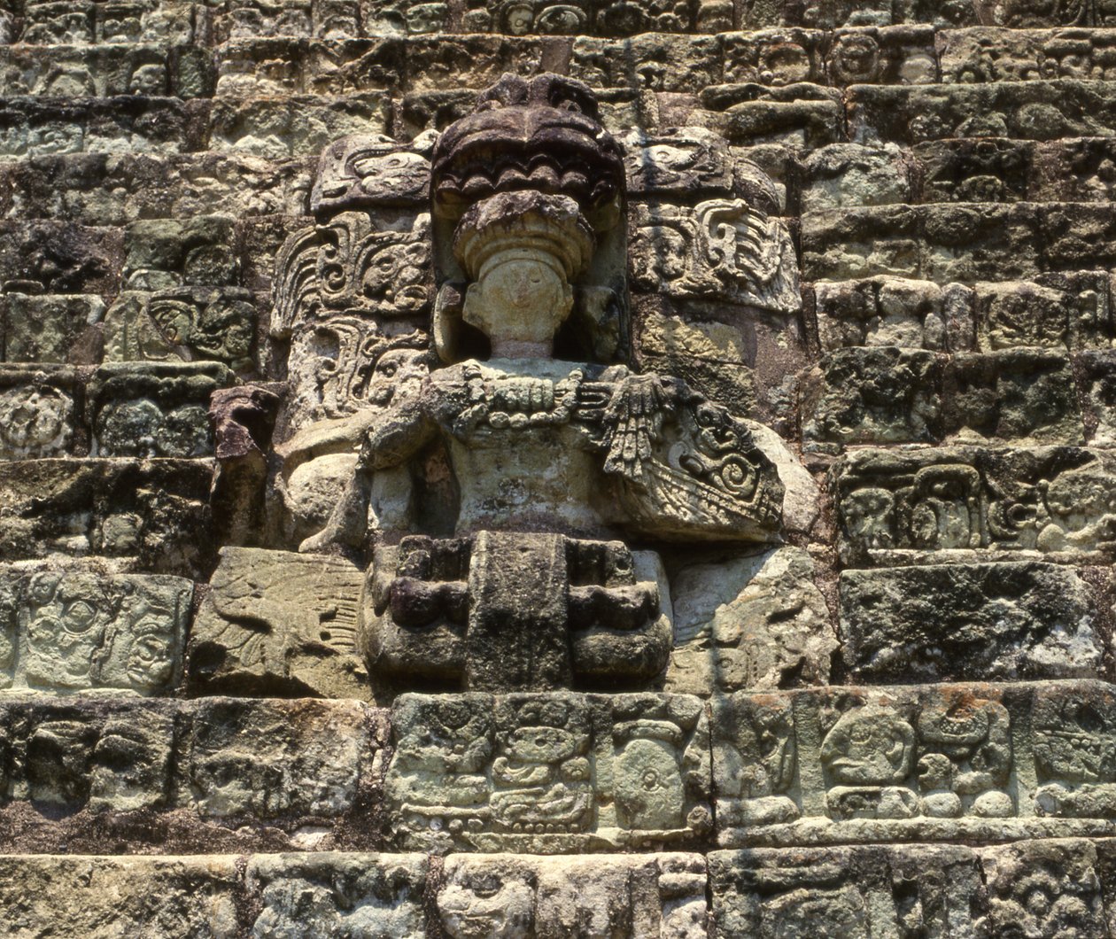 Copan Hieroglifák szobra alkotó: Mayan