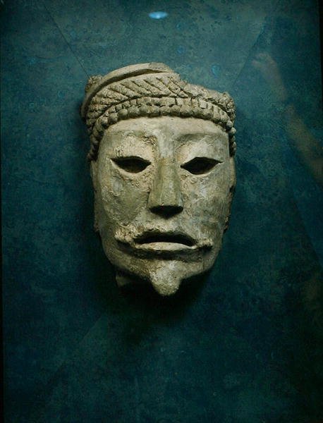 Temetési maszk, Comalcalco, Tabasco, Mexikó (stukkó) alkotó: Mayan Mayan