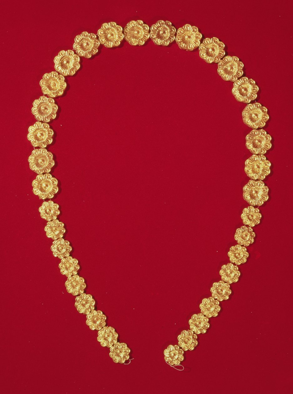 Nyaklánc rozetta alakú domborműves gyöngyökből, a dendrai Tholos sírból, ie 1400 körül (arany) alkotó: Mycenaean